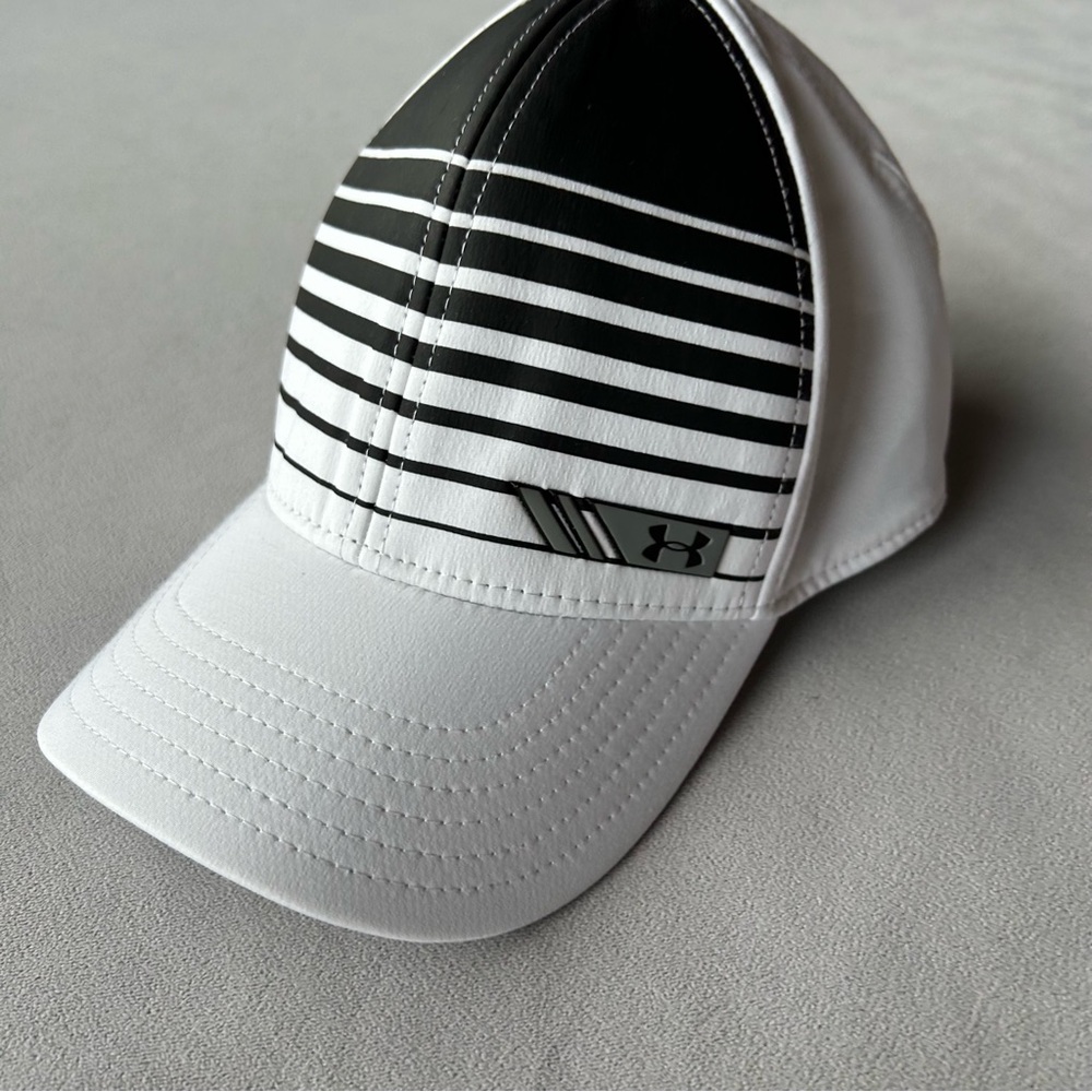 Under Armour ~ Black and White Striped Cap ~ Youth Small Medium